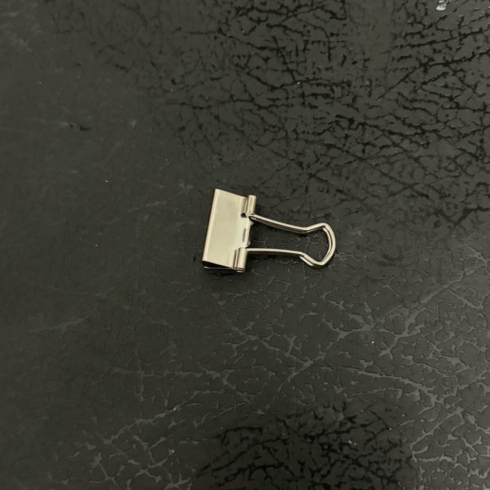 40 small binder clips